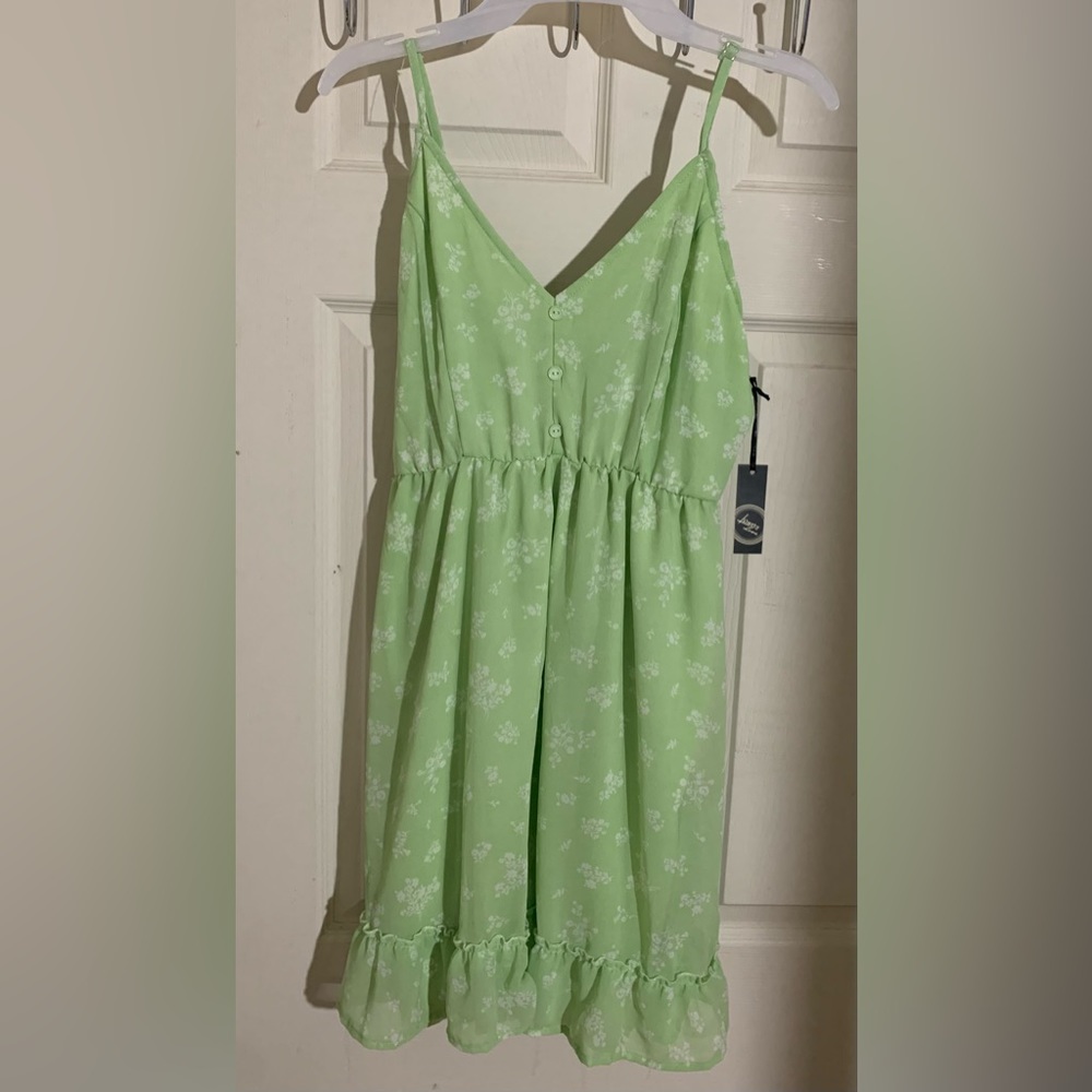 Lime Green Mini Dress, size L (NWT) ♥️